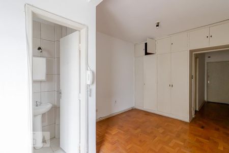 Quarto Sala de kitnet/studio para alugar com 1 quarto, 35m² em Aclimação, São Paulo