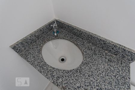 Apartamento à venda com 58m², 2 quartos e 1 vaga Apartamento à venda com 58m², 2 quartos e 1 vagaBanheiro