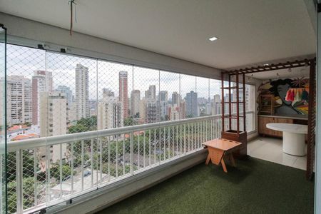 Varanda de apartamento à venda com 3 quartos, 150m² em Vila Mariana, São Paulo