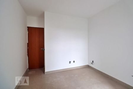 Quarto Suíte 1 de apartamento à venda com 3 quartos, 74m² em Jardim Rina, Santo André
