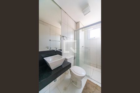 Banheiro  de apartamento à venda com 2 quartos, 52m² em Vila Alpina, Santo André