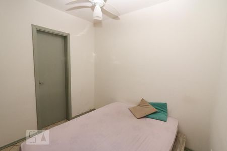 Quarto 1 de kitnet/studio para alugar com 1 quarto, 39m² em São Sebastião, Porto Alegre