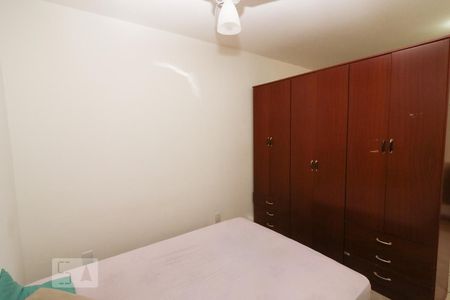 Quarto 1 de kitnet/studio para alugar com 1 quarto, 39m² em São Sebastião, Porto Alegre