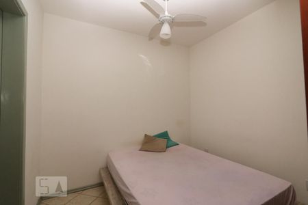 Quarto 1 de kitnet/studio para alugar com 1 quarto, 39m² em São Sebastião, Porto Alegre