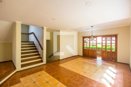 Sala de casa de condomínio para alugar com 4 quartos, 322m² em Nova Higienópolis, Barueri