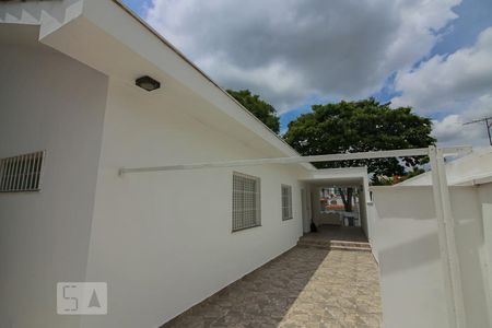 Casa à venda com 260m², 3 quartos e 4 vagas Casa à venda com 260m², 3 quartos e 4 vagasEdicula
