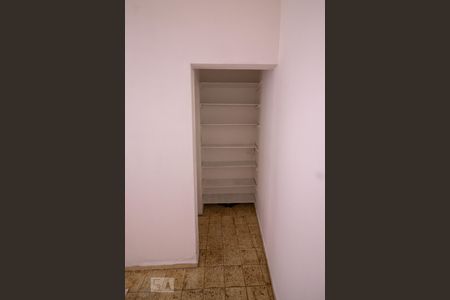 Casa à venda com 260m², 3 quartos e 4 vagas Casa à venda com 260m², 3 quartos e 4 vagasEdicula