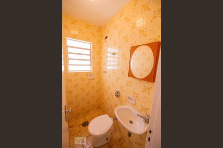 Casa à venda com 260m², 3 quartos e 4 vagas Casa à venda com 260m², 3 quartos e 4 vagasEdicula