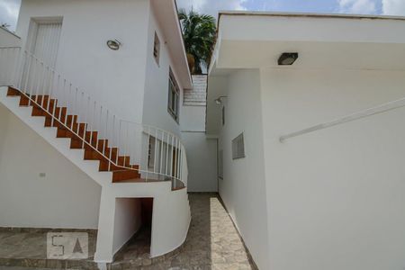Casa à venda com 260m², 3 quartos e 4 vagas Casa à venda com 260m², 3 quartos e 4 vagasEdicula