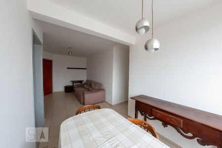 Sala de apartamento para alugar com 3 quartos, 78m² em Coração Eucarístico, Belo Horizonte