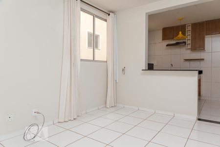 Sala de apartamento para alugar com 2 quartos, 65m² em Santa Mônica, Uberlândia