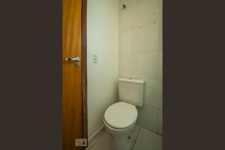 Banheiro de apartamento para alugar com 1 quarto, 22m² em Arruamento Fain José Feres, Campinas