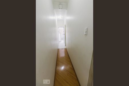 Corredor de casa para alugar com 3 quartos, 90m² em Vila Pompéia, São Paulo