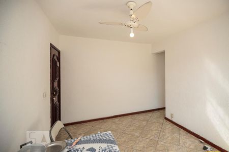 Sala de apartamento à venda com 2 quartos, 60m² em Todos Os Santos, Rio de Janeiro