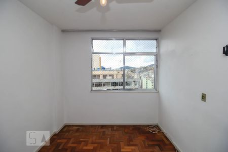 Quarto 1 de apartamento para alugar com 1 quarto, 40m² em Glória, Rio de Janeiro