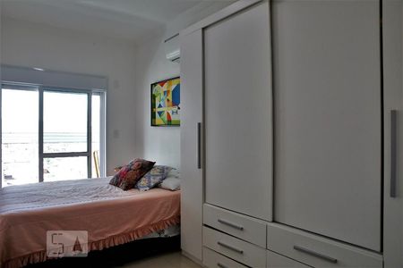 Quarto/Site de apartamento para alugar com 2 quartos, 94m² em Tupy, Praia Grande