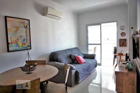 Detalhe Sala de apartamento para alugar com 2 quartos, 94m² em Tupy, Praia Grande