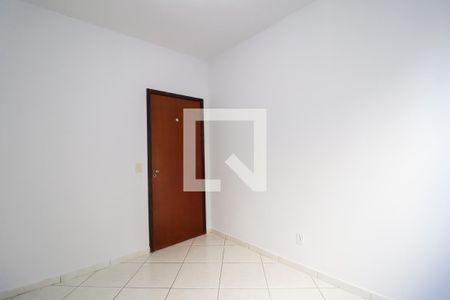 Quarto 1 de casa para alugar com 4 quartos, 156m² em Residencial Petrópolis, Goiânia