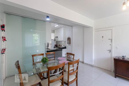 Sala de apartamento para alugar com 3 quartos, 78m² em Santo Antônio, Belo Horizonte