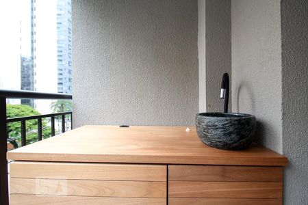 Varanda  de kitnet/studio à venda com 1 quarto, 32m² em Planalto Paulista, São Paulo