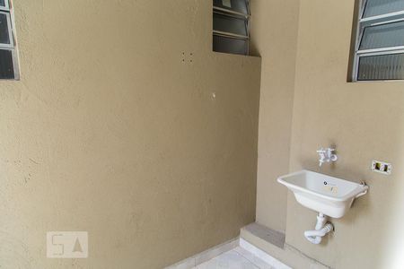 Vista da sala de casa para alugar com 1 quarto, 35m² em Jardim Oriental, São Paulo