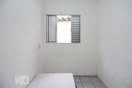 Piso Térreo - Quarto 3 de casa para alugar com 9 quartos, 300m² em Vila Anglo Brasileira, São Paulo