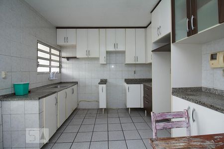 Casa para alugar com 300m², 9 quartos e 2 vagas Casa para alugar com 300m², 9 quartos e 2 vagasPiso Térreo - Cozinha
