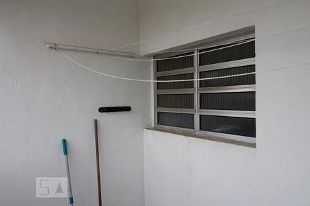 Casa para alugar com 300m², 9 quartos e 2 vagas Casa para alugar com 300m², 9 quartos e 2 vagasPiso Térreo - Área de Serviço