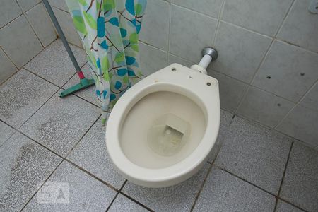 Casa para alugar com 300m², 9 quartos e 2 vagas Casa para alugar com 300m², 9 quartos e 2 vagasPiso Térreo - Banheiro