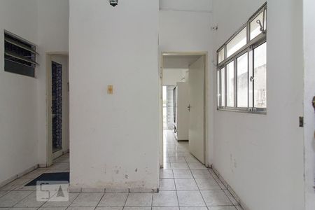 Casa para alugar com 300m², 9 quartos e 2 vagas Casa para alugar com 300m², 9 quartos e 2 vagasPiso INF1 - Acesso Suítes 8 e 9