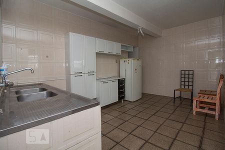 Casa para alugar com 300m², 9 quartos e 2 vagas Casa para alugar com 300m², 9 quartos e 2 vagasPiso INF2 - Cozinha