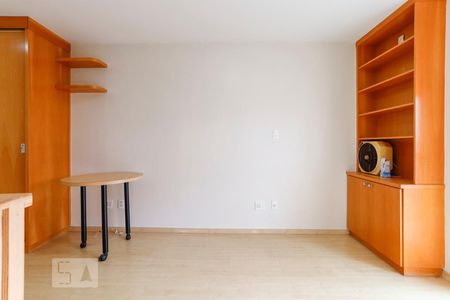 Quarto de kitnet/studio para alugar com 1 quarto, 25m² em Consolação, São Paulo