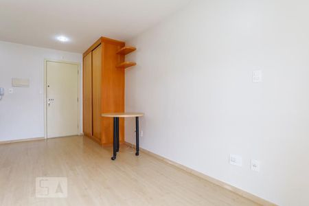 Quarto de kitnet/studio para alugar com 1 quarto, 25m² em Consolação, São Paulo