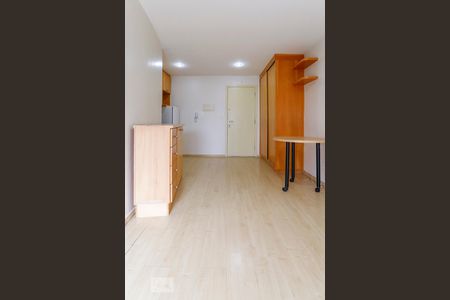 Quarto de kitnet/studio para alugar com 1 quarto, 25m² em Consolação, São Paulo