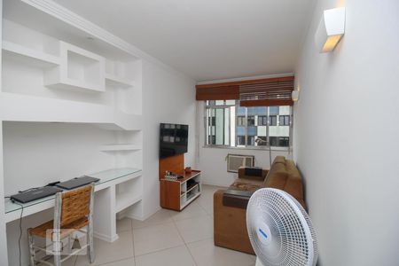 Sala de Estar de apartamento à venda com 2 quartos, 64m² em Flamengo, Rio de Janeiro
