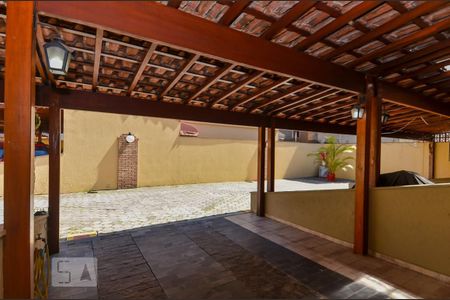 Casa de condomínio à venda com 102m², 2 quartos e 2 vagas Casa de condomínio à venda com 102m², 2 quartos e 2 vagasGaragem