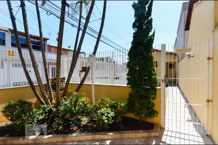 Casa de condomínio à venda com 102m², 2 quartos e 2 vagas Casa de condomínio à venda com 102m², 2 quartos e 2 vagasEntrada Social
