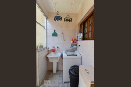 Casa de condomínio à venda com 102m², 2 quartos e 2 vagas Casa de condomínio à venda com 102m², 2 quartos e 2 vagasÁrea de Serviço