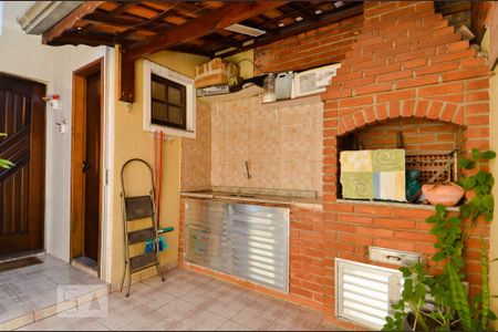 Casa de condomínio à venda com 102m², 2 quartos e 2 vagas Casa de condomínio à venda com 102m², 2 quartos e 2 vagasChurrasqueira