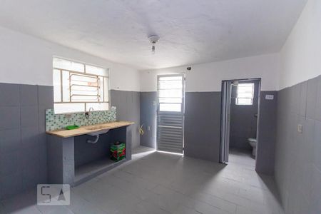 Cozinha de casa para alugar com 1 quarto, 45m² em Vila São Francisco (zona Leste), São Paulo