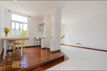 Sala de apartamento para alugar com 3 quartos, 144m² em Ondina, Salvador