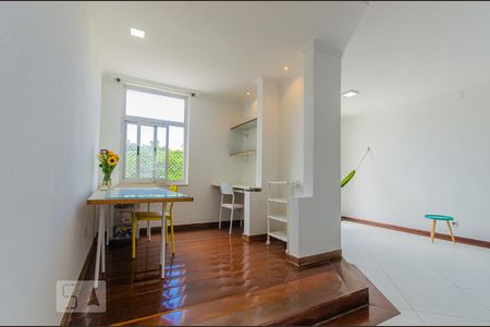 Sala de apartamento para alugar com 3 quartos, 144m² em Ondina, Salvador