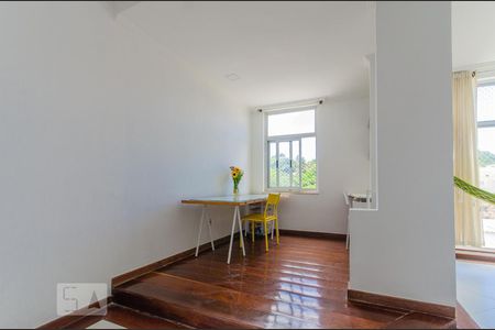 Sala de apartamento para alugar com 3 quartos, 144m² em Ondina, Salvador