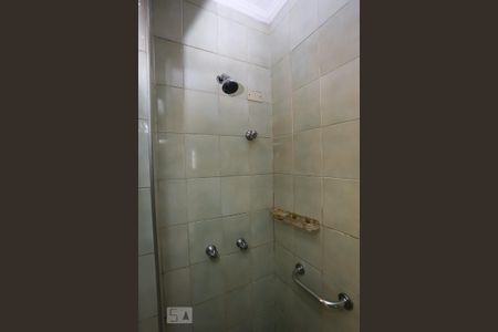 Apartamento para alugar com 230m², 4 quartos e 4 vagas Apartamento para alugar com 230m², 4 quartos e 4 vagasBanheiro da Suíte 3