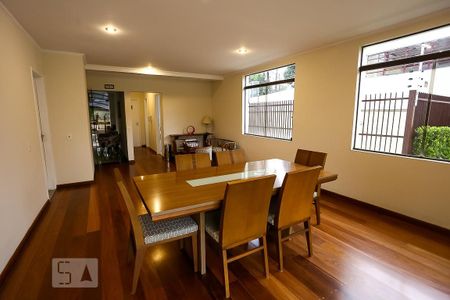 Apartamento para alugar com 230m², 4 quartos e 4 vagas Apartamento para alugar com 230m², 4 quartos e 4 vagasÁrea comum - Salão de festas