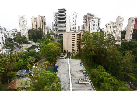 Apartamento para alugar com 230m², 4 quartos e 4 vagas Apartamento para alugar com 230m², 4 quartos e 4 vagasescritório piso superior vista