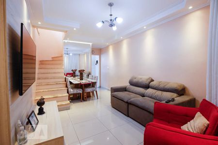 Sala de casa para alugar com 2 quartos, 168m² em Jardim Monjolo, São Paulo