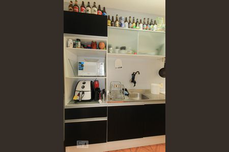 Cozinha de apartamento à venda com 2 quartos, 75m² em Partenon, Porto Alegre