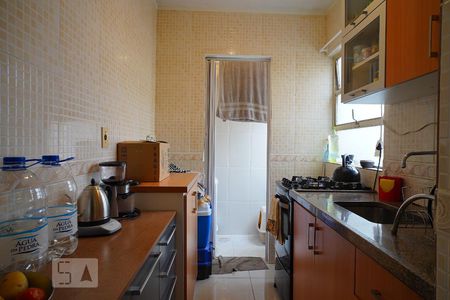 Cozinha de apartamento à venda com 1 quarto, 40m² em Petrópolis, Porto Alegre