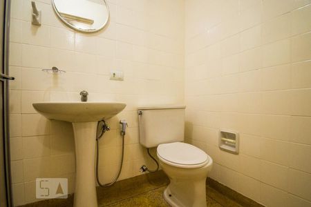 Banheiro de apartamento para alugar com 1 quarto, 40m² em Centro, Campinas